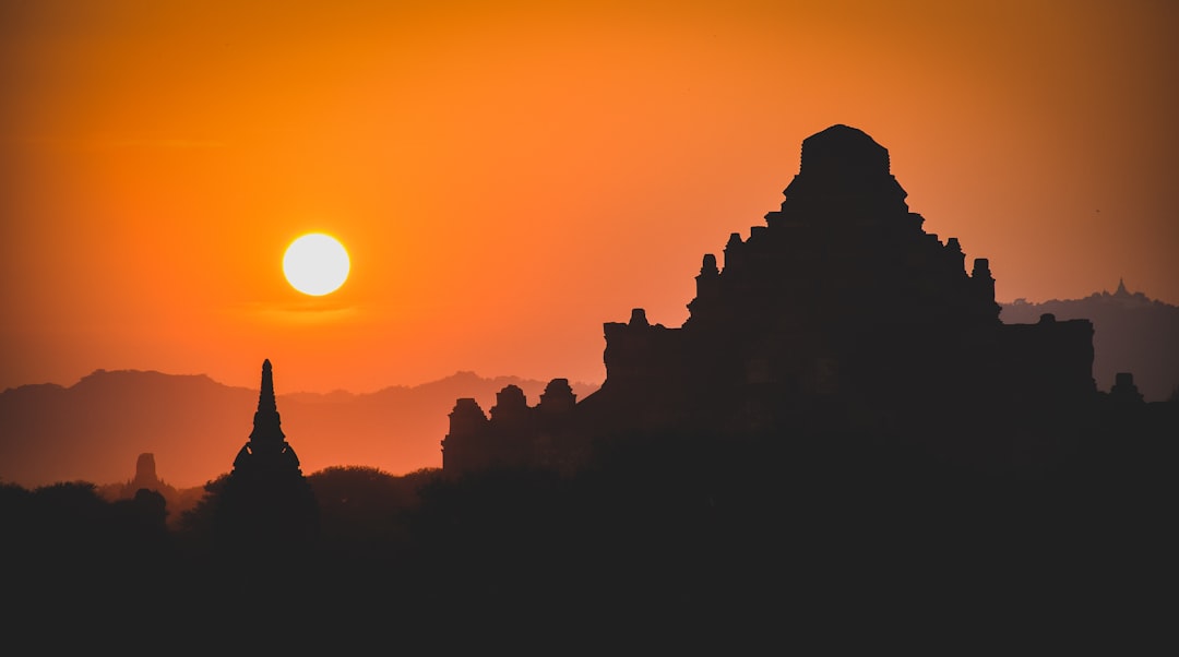 Photo Buddhist Monks